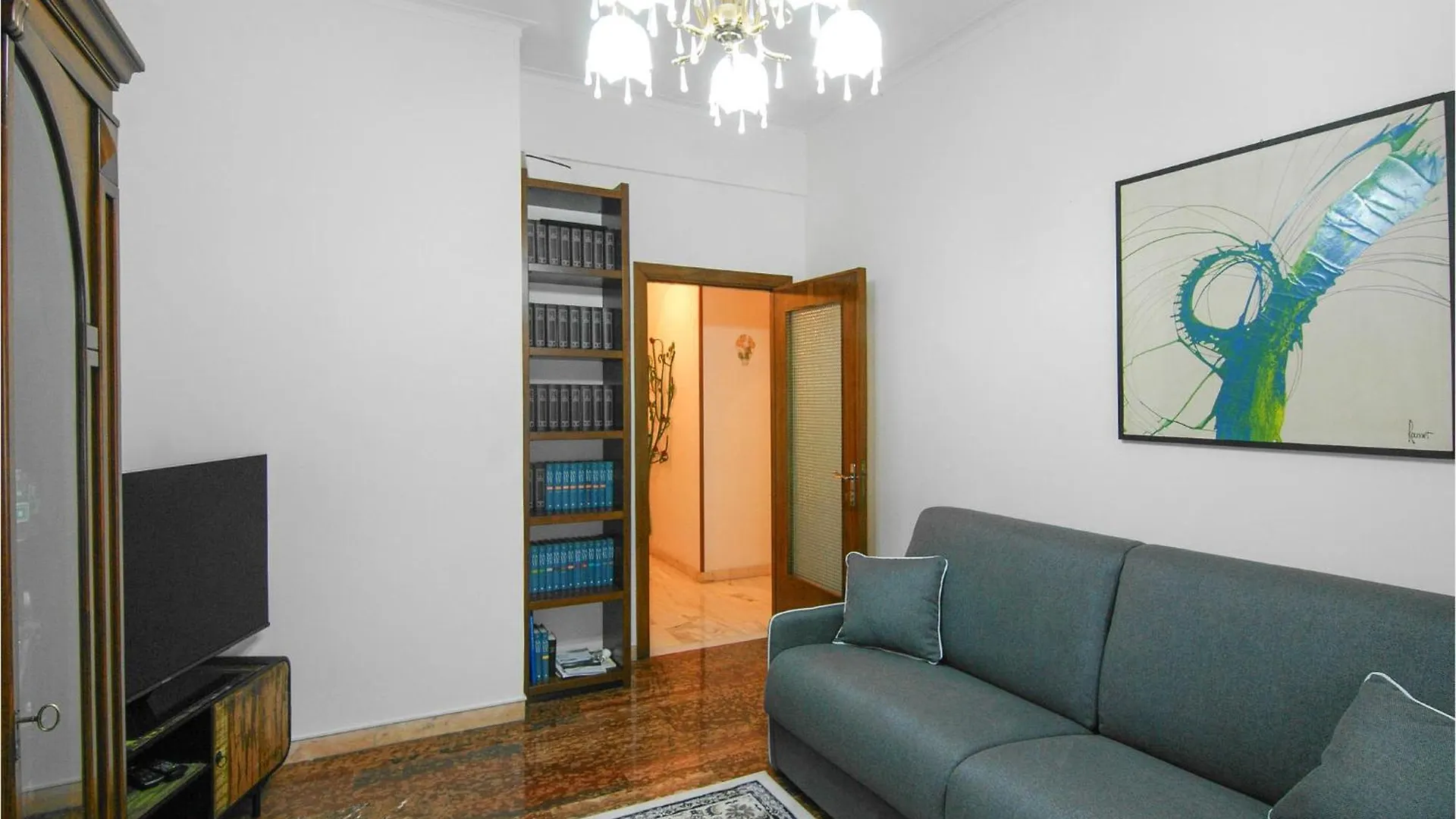 Gorgeous Apartment In Chiavari With Kitchen